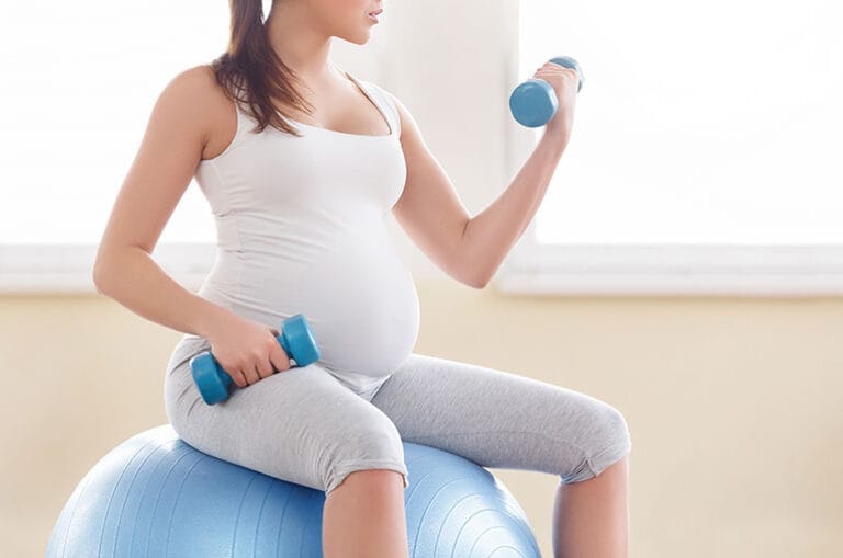 femme enceinte marie trapezaroff coach sportive et pilates à genève Les femmes enceintes font du sport à Genève pendant leur grossesse Marie Trapezaroff Coach Sportive et Pilates à Genève