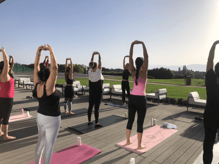 Cours collectif de Pilates et Yoga à Genève avec Marie Trapezaroff   Coach Sportive à Genève