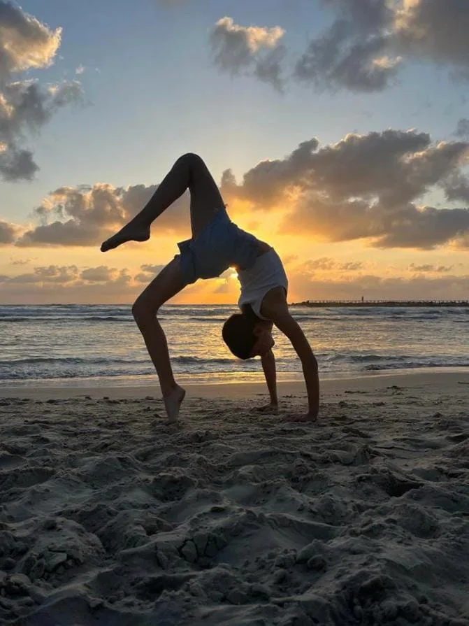 gymnastique pour adolescents Exercice de sport pour adolescent